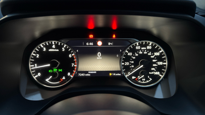 Nissan Qashqai 1.3 DiG-T MH Acenta Premium 5dr Petrol Hatchback